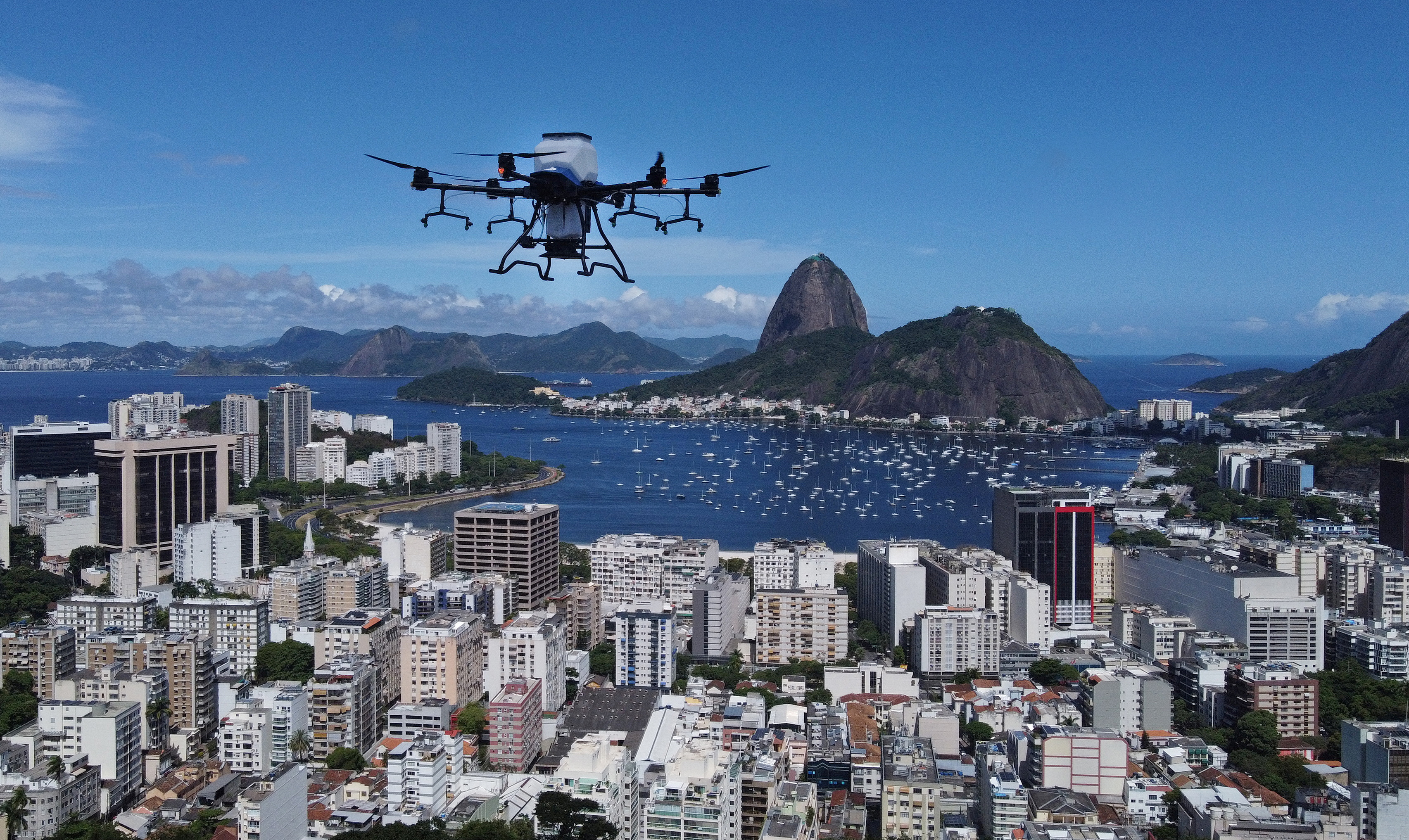 Rio City Hall uses seeding drones to reforest forests