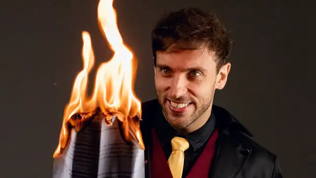 🎶