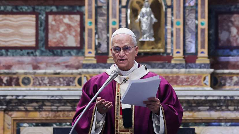 Pope Leo XIV celebrates Mass in the parish of the Sacred Heart of Jesus in Castro Pretorio