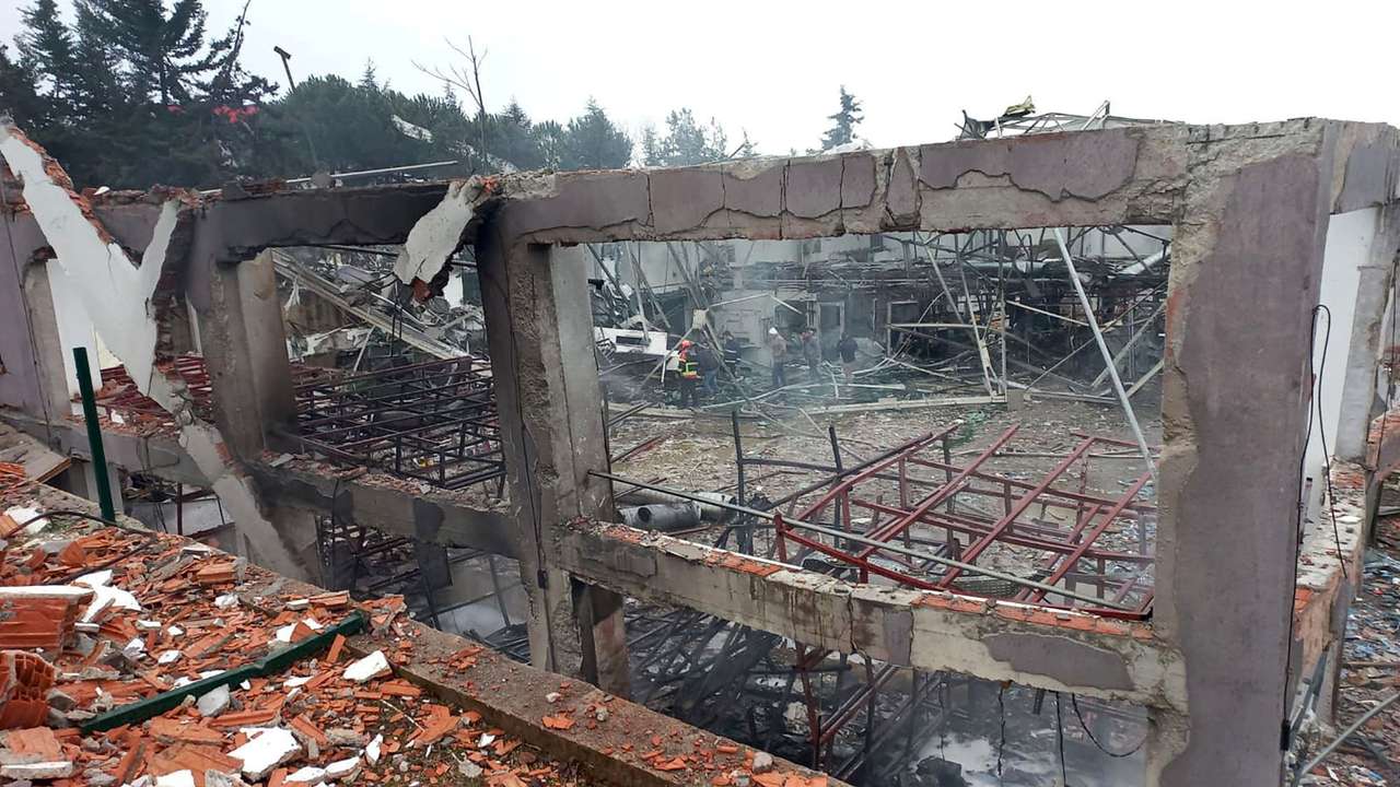 Blast at explosives factory in Turkey