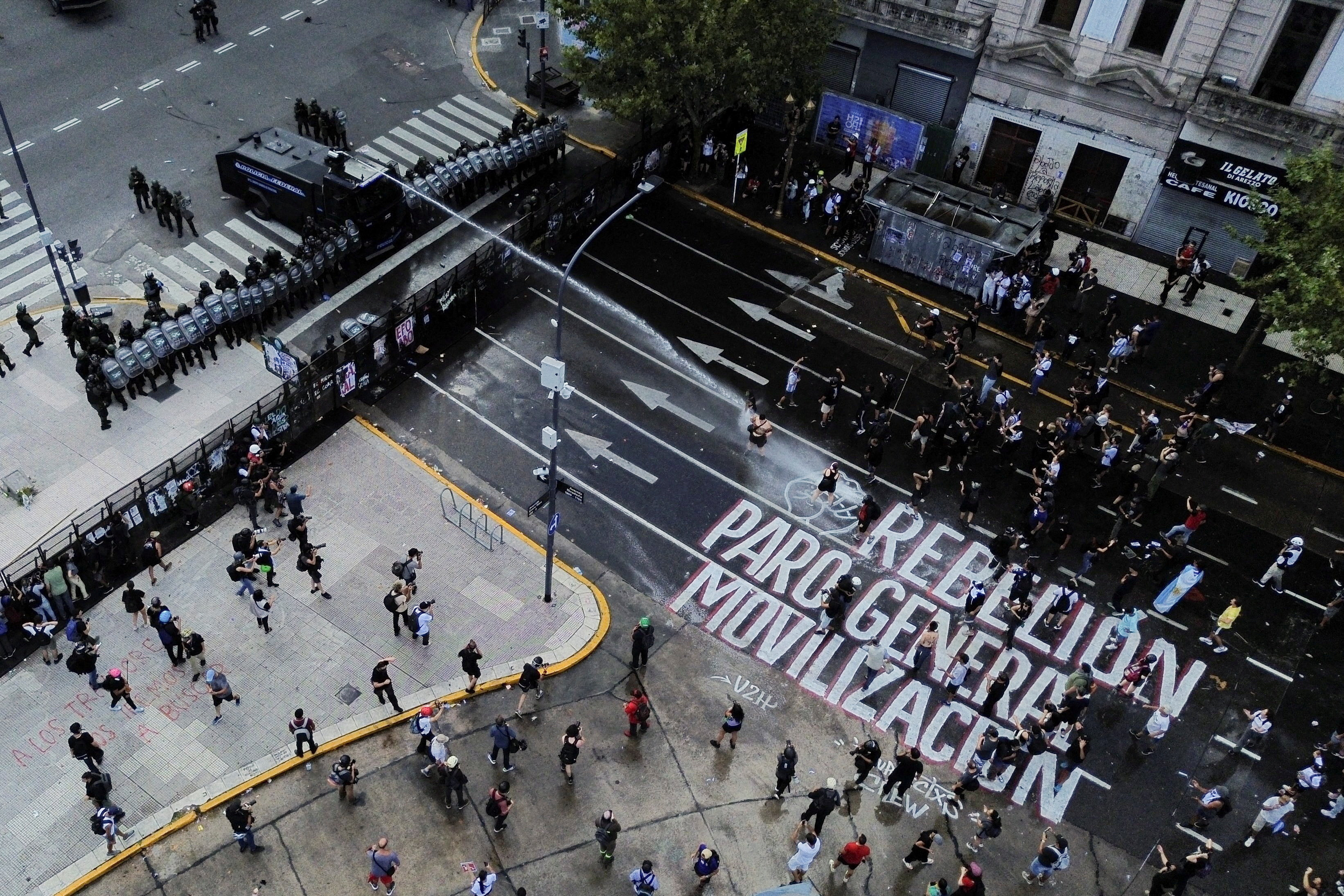 Argentine lawmakers debate labor reforms amid protests, in Buenos Aires