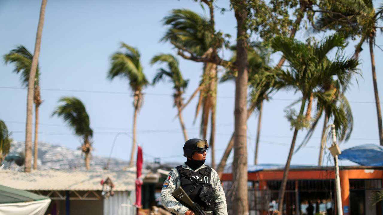 Candidates face electoral campaign amid violence in Acapulco