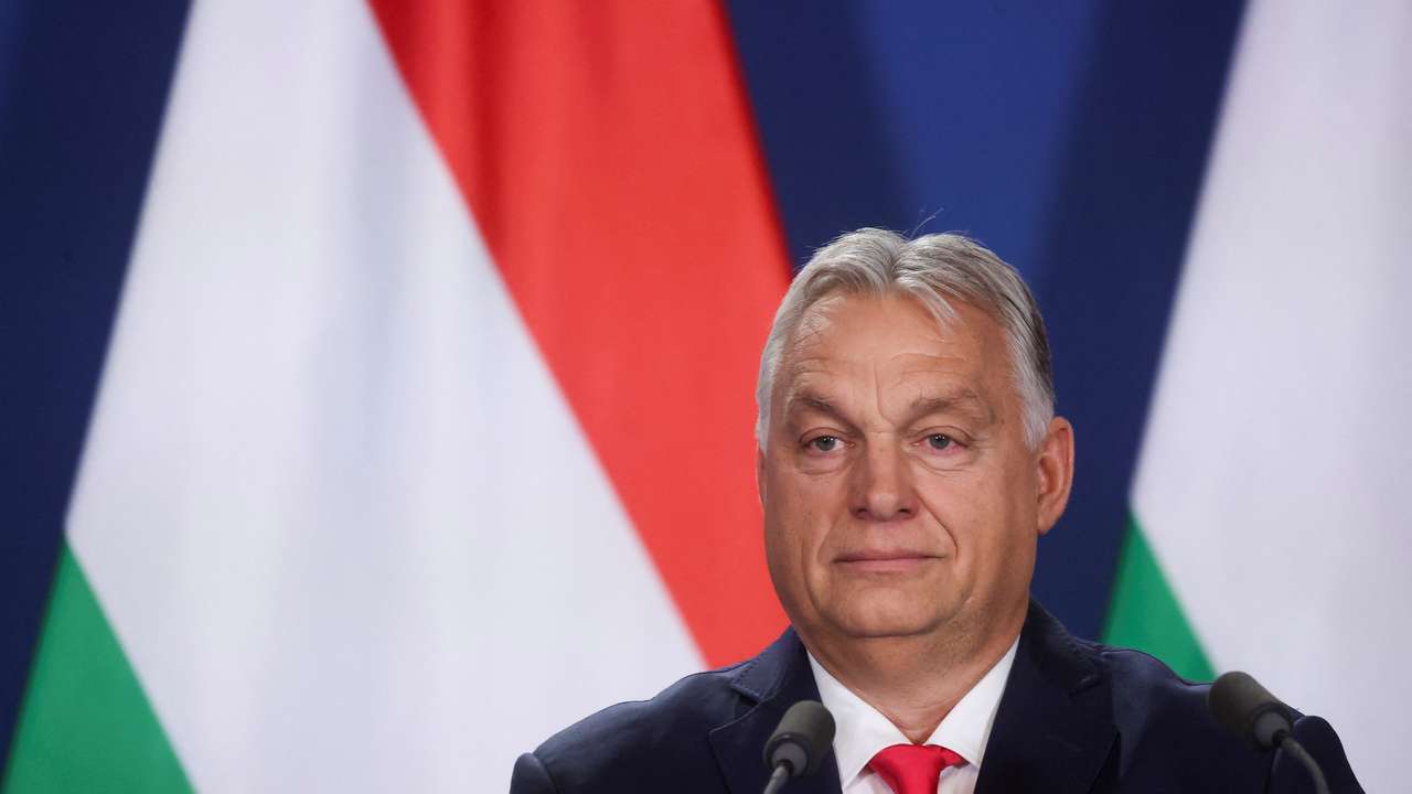 Hungarian PM Orban and Serbian President Vucic meet in Budapest