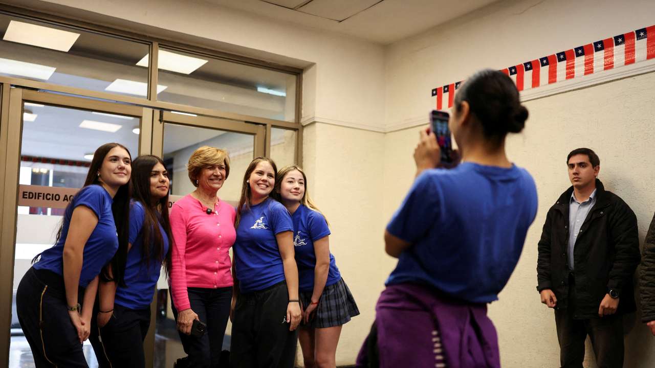 FILE PHOTO: Chilean presidential candidate Evelyn Matthei campaigns for the upcoming presidential election, in Santiago