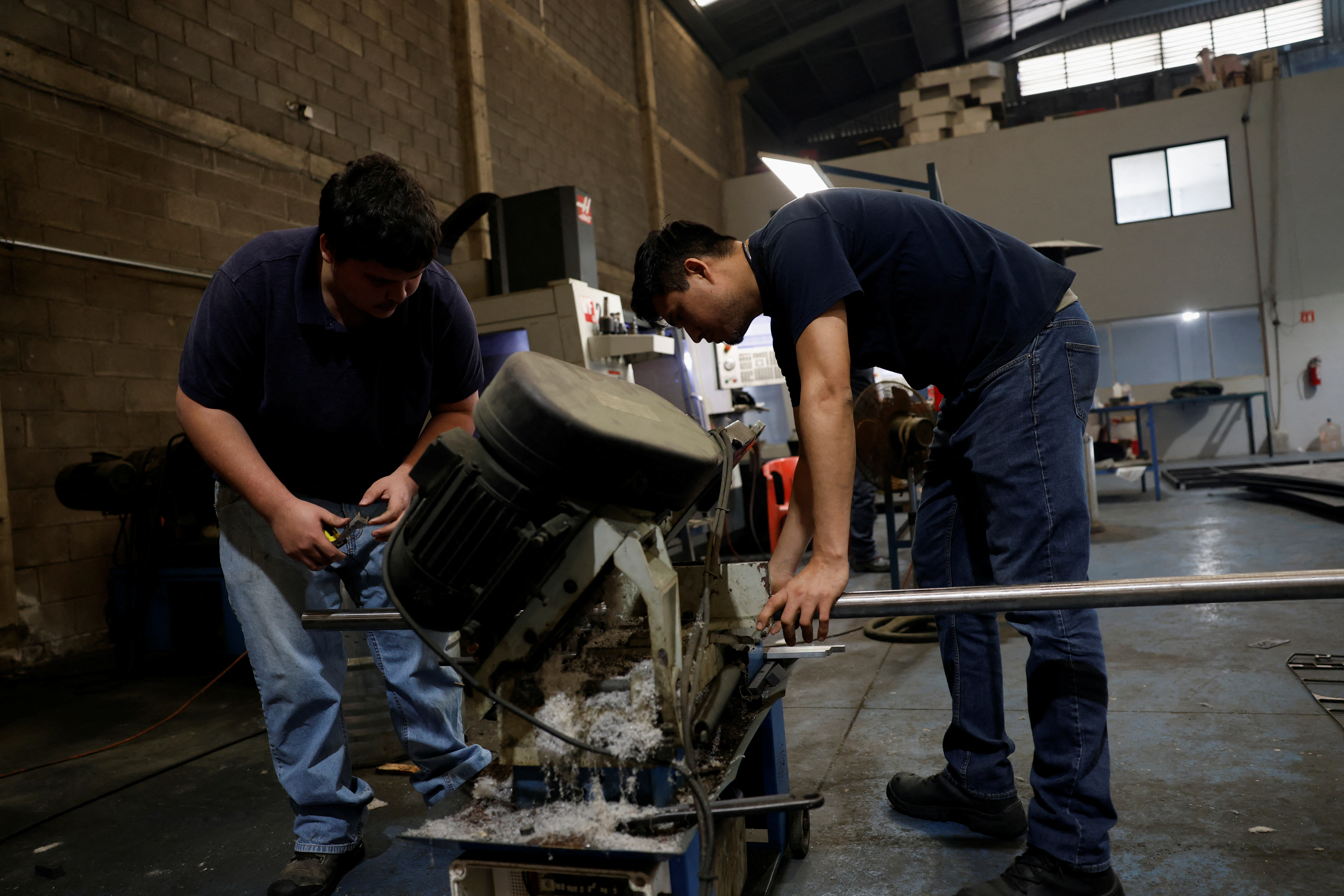 Mexican metal-mechanical parts factory with application to industry, in Apodaca