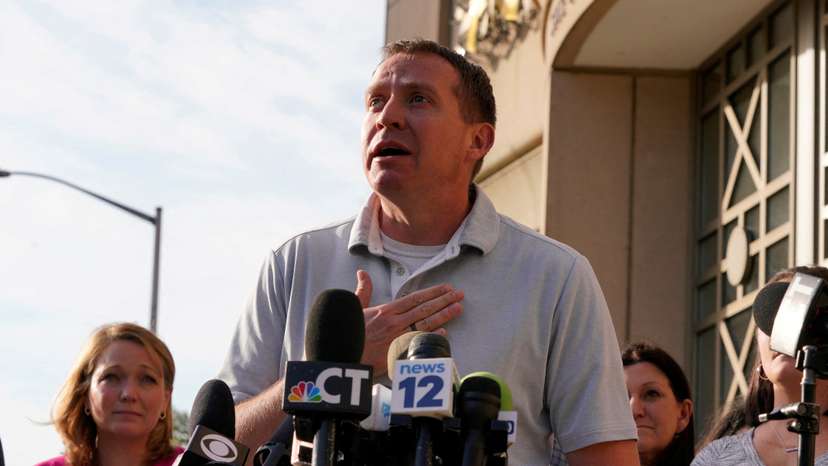 FILE PHOTO: Alex Jones faces second defamation trial over Sandy Hook claims in Connecticut