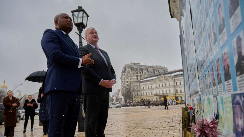 Ghana's Foreign Minister Samuel Okudzeto Ablakwa visits Kyiv