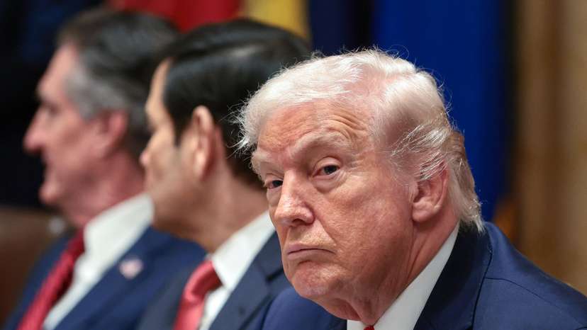 U.S. cabinet meeting at the White House