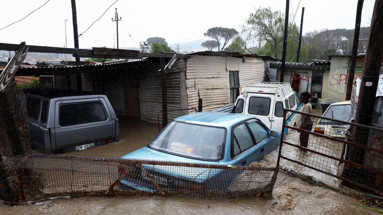 Severe weather cause widespread flooding in Western Cape