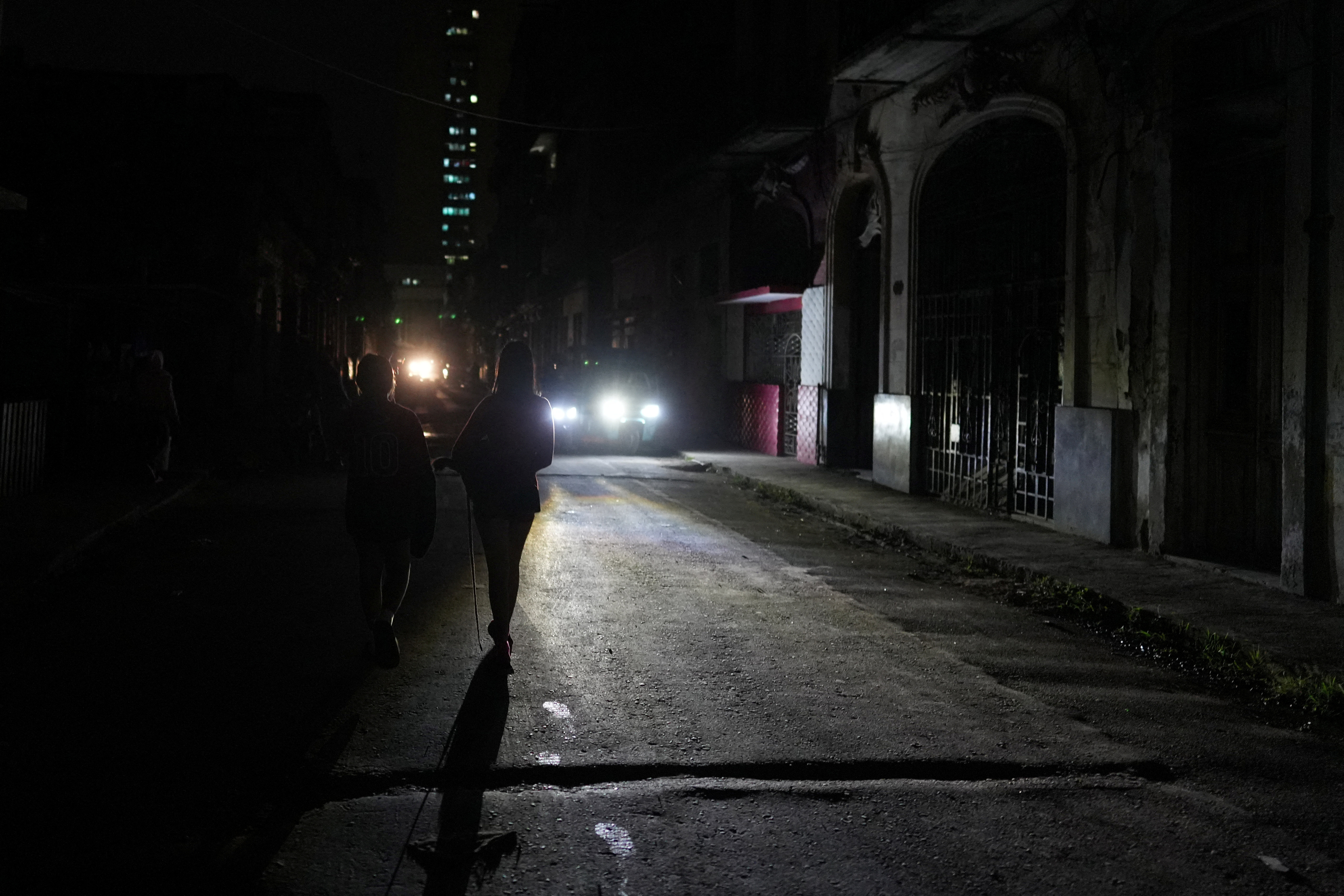 Cuba's national electrical grid collapses