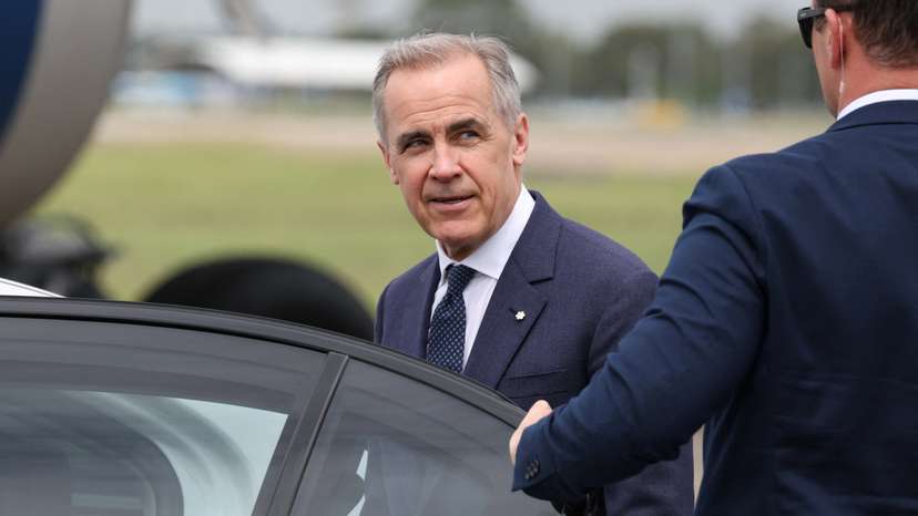 Canadian Prime Minister Mark Carney and his wife Diana Fox Carney arrive in Sydney