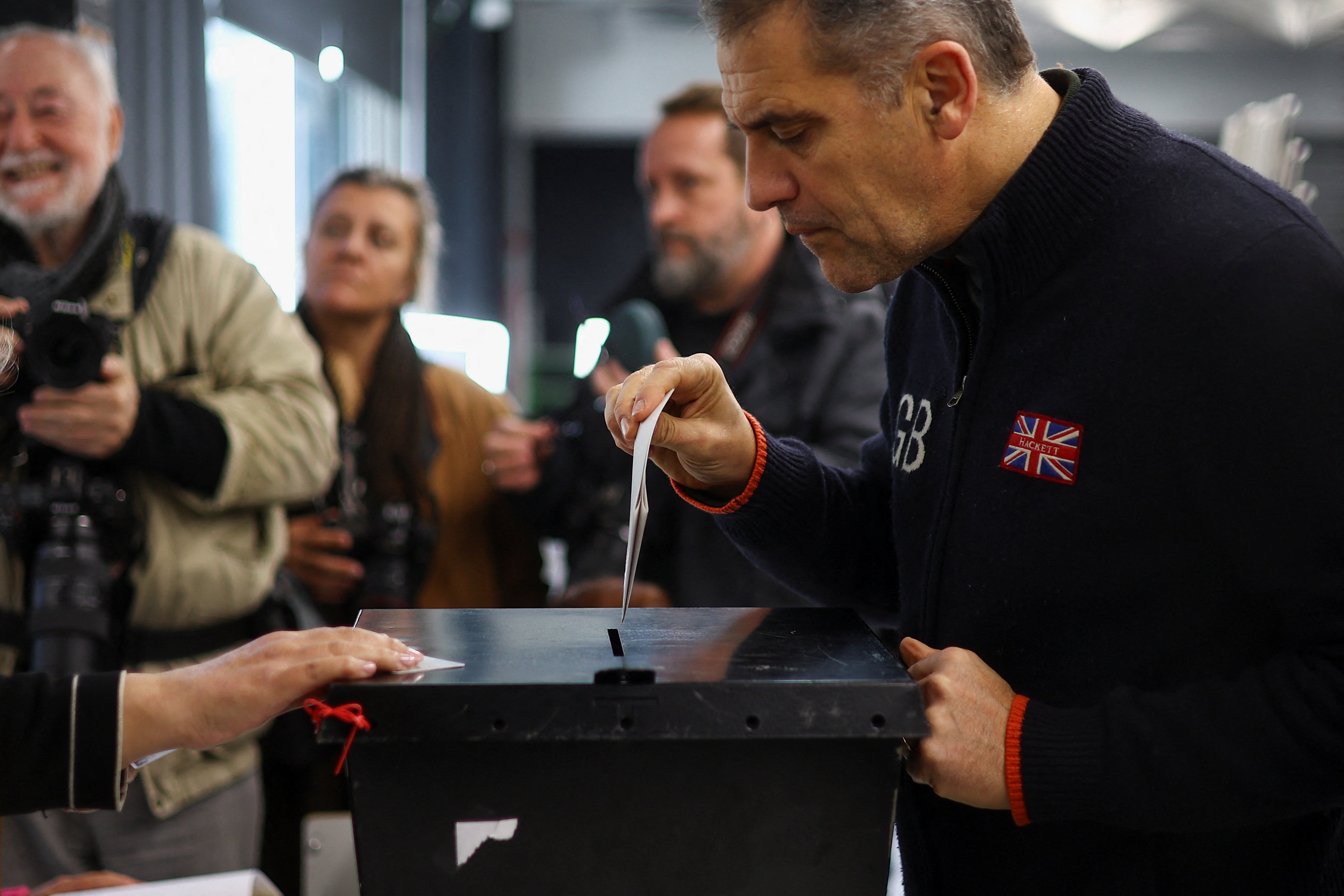 Portugal holds first round of presidential election