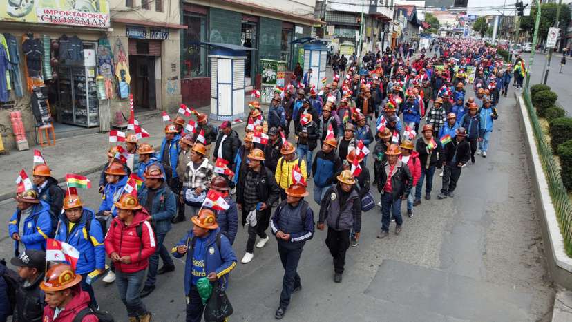 Bolivian miners mobilise against fuel subsidy cuts as pressure mounts on Paz government