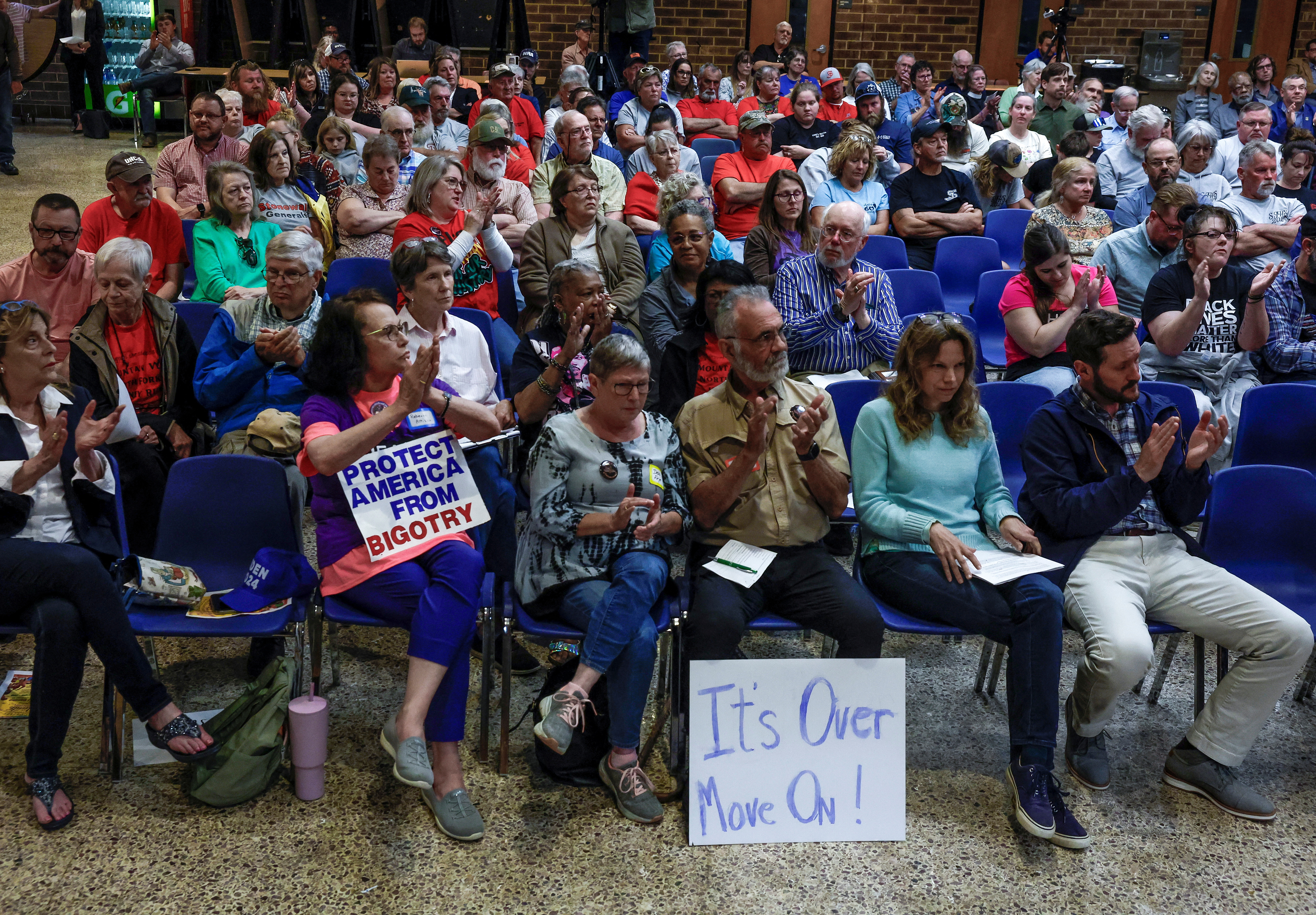 Shenandoah County school board votes to restore previously removed Confederate names to two local schools in Virginia