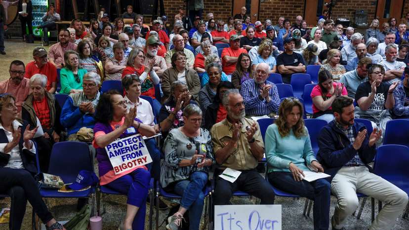 Shenandoah County school board votes to restore previously removed Confederate names to two local schools in Virginia