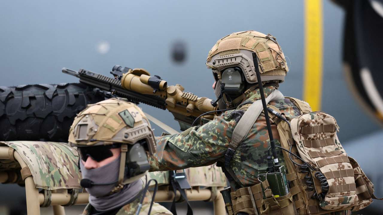German Chancellor Scholz visits Air Force base in Cologne