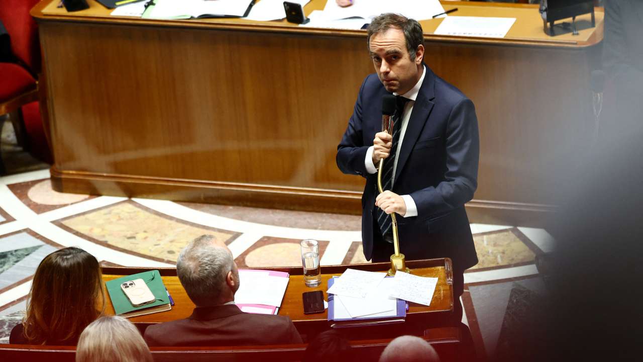 Questions to the government session at the National Assembly in Paris