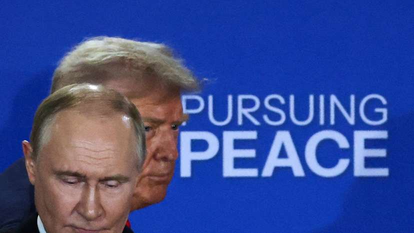 FILE PHOTO: U.S. President Trump meets with Russian President Putin in Alaska