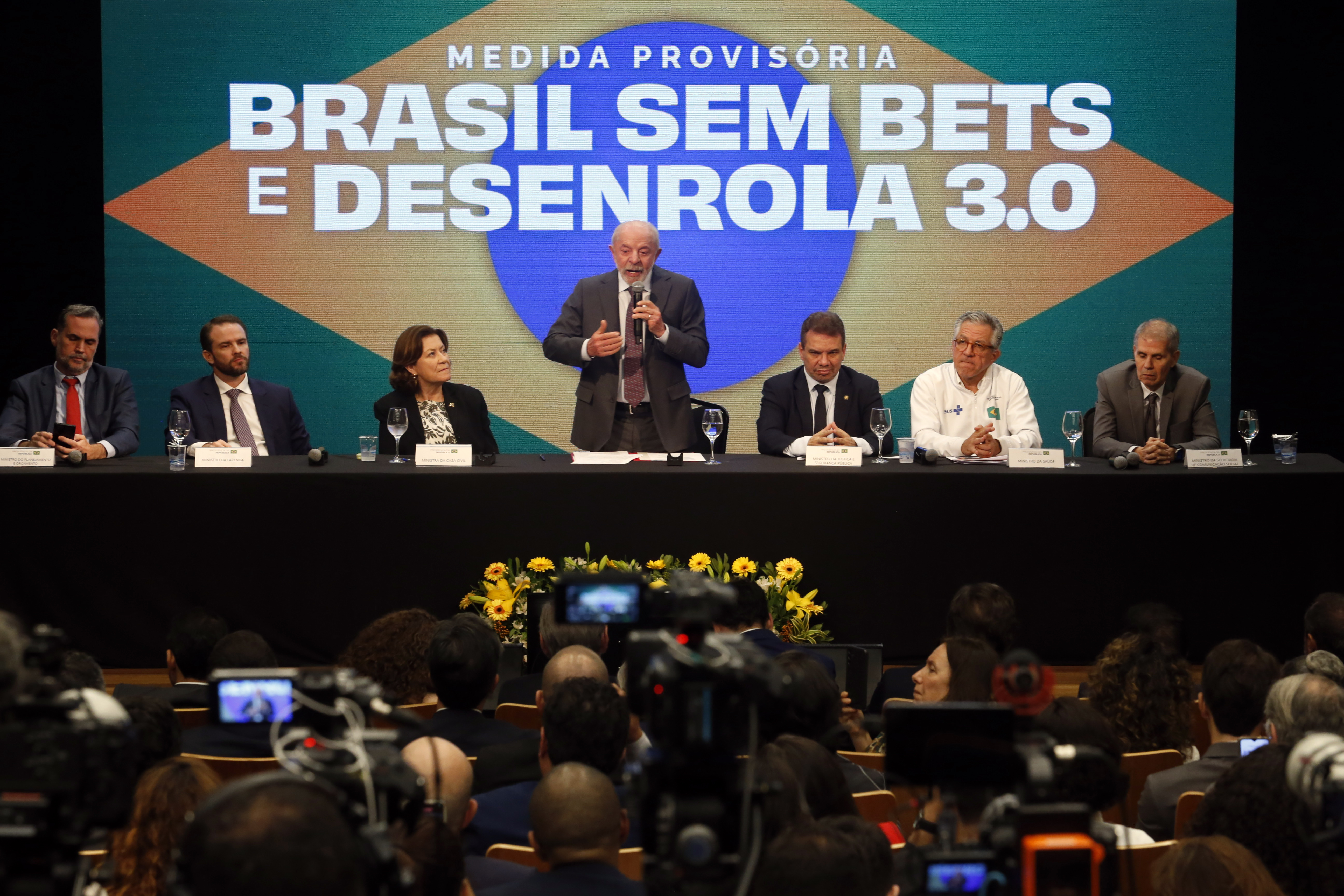 O presidente Luiz Inácio Lula da Silva apresentou em São Paulo a MP contra proibindo as bets.