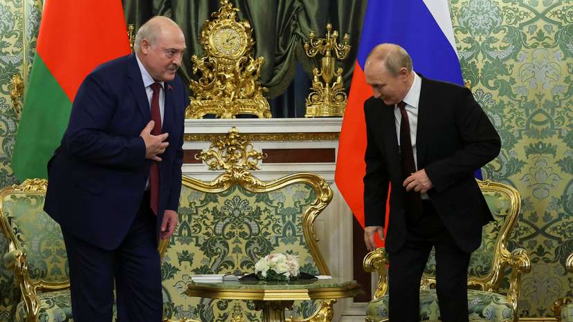 Russian President Putin meets with Belarusian President Lukashenko in Moscow