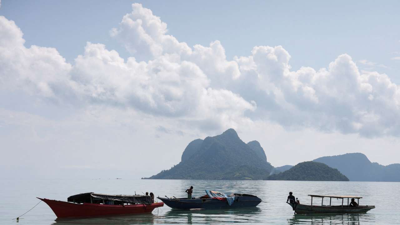 ‘Nowhere else to go’: Evictions of Malaysia's 'sea nomads' renew concerns over statelessness