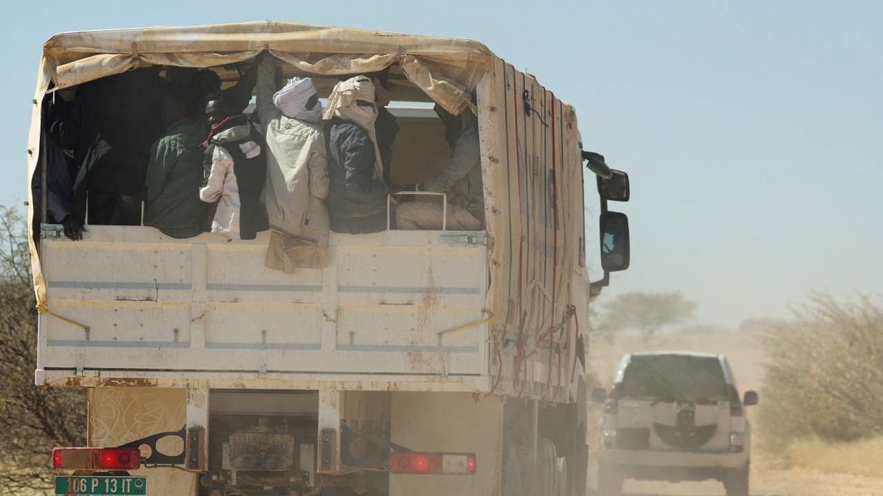 Sudanese refugees from al-Fashir are transported by UNHCR from Tine to the Tuloum refugee camp at the eastern of Chad