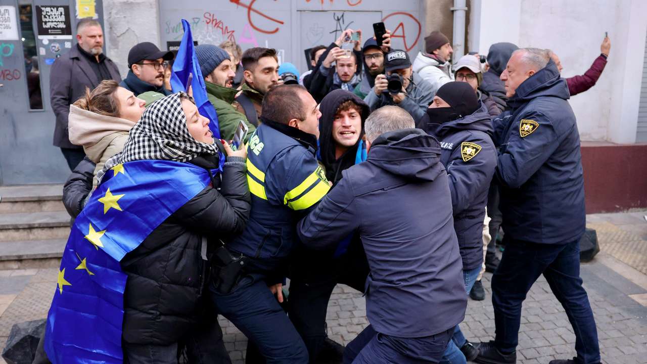 Police in Georgia break up opposition protest over election results