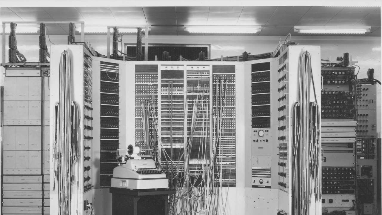 Members of Women's Royal Naval Service (WRENS) work on Colossus