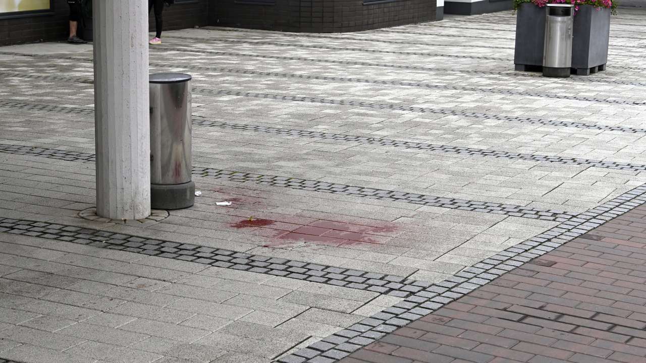 Stabbing outside the Ratina shopping centre, in Tampere