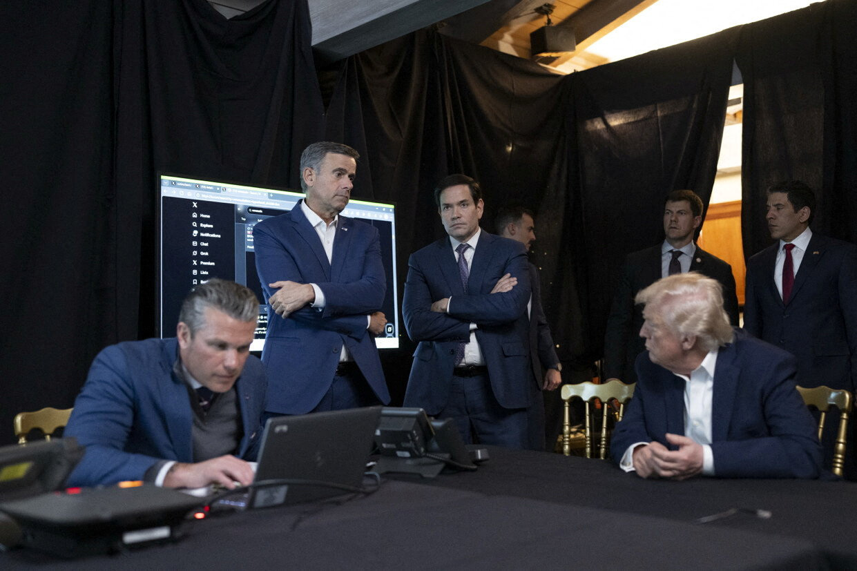 Photos show Trump watching U.S. military operation in Venezuela