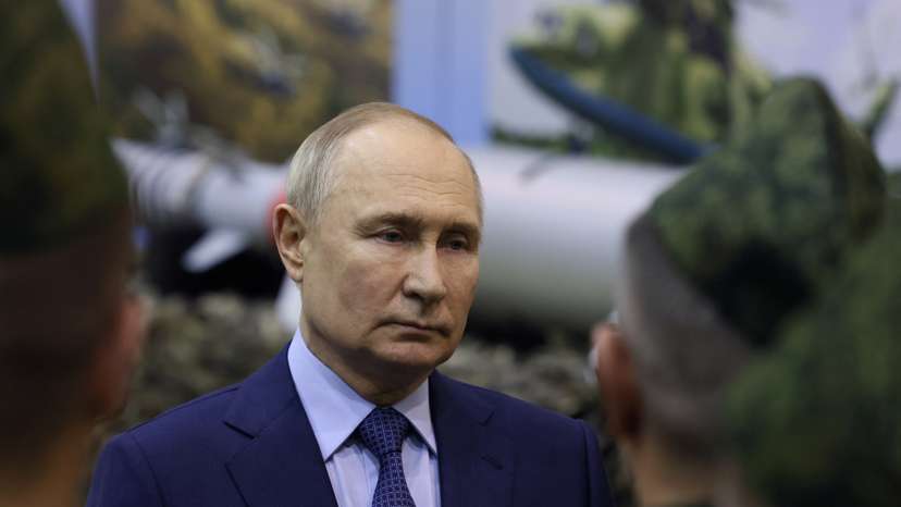 Russian President Vladimir Putin meets with military pilots in Torzhok