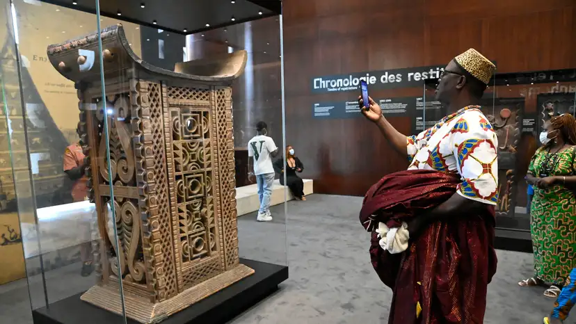 AFP__20220220__323K63H__v2__HighRes__BeninFrancePoliticsHistoryArt