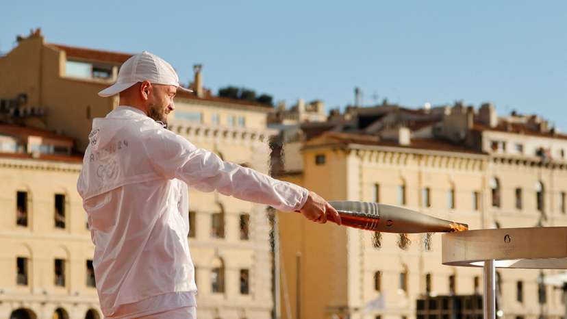 Olympics-Flame arrives in Marseille