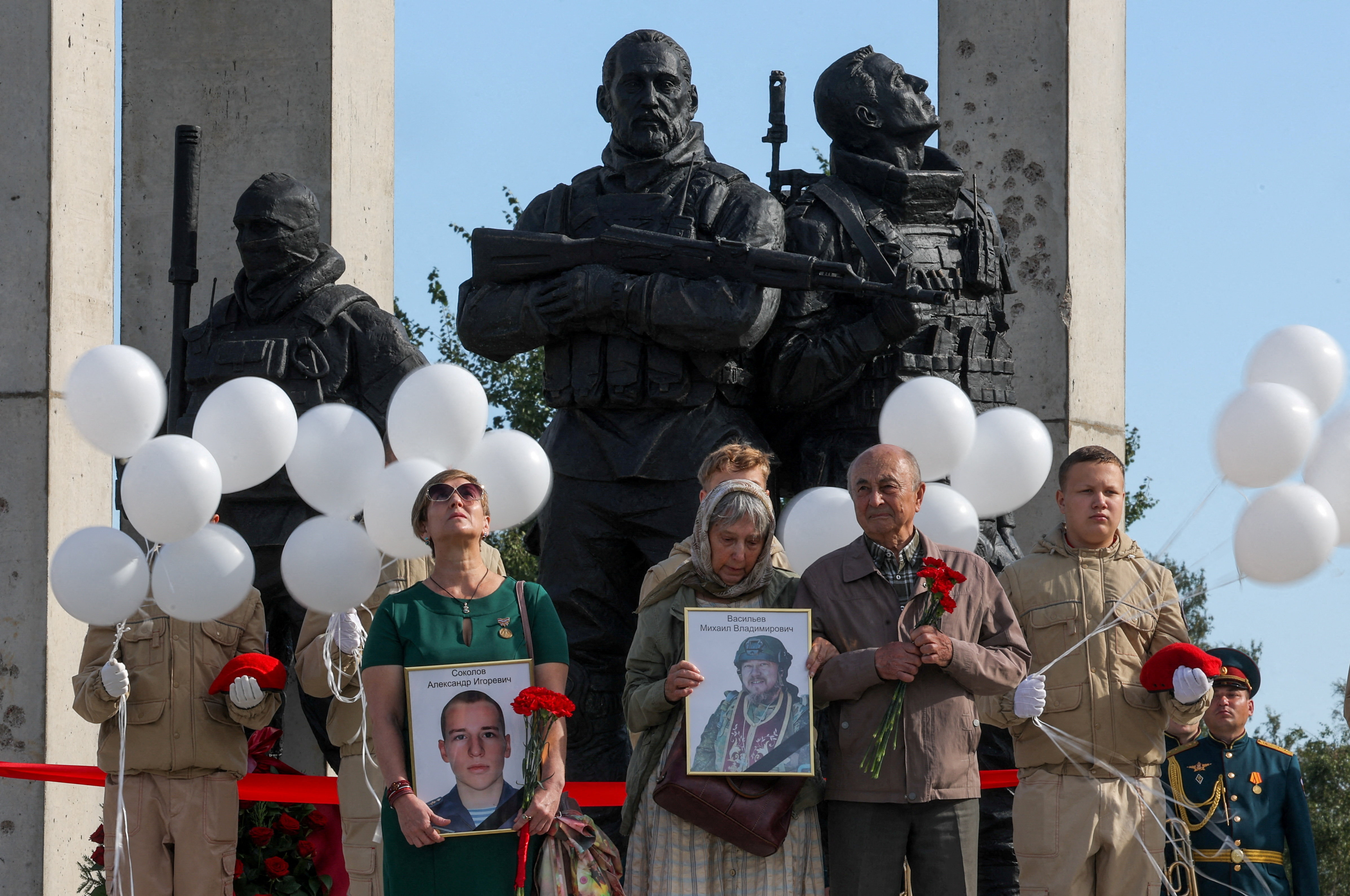 Monument to Russian soldiers involved in military conflict against Ukraine opened near St Petersburg
