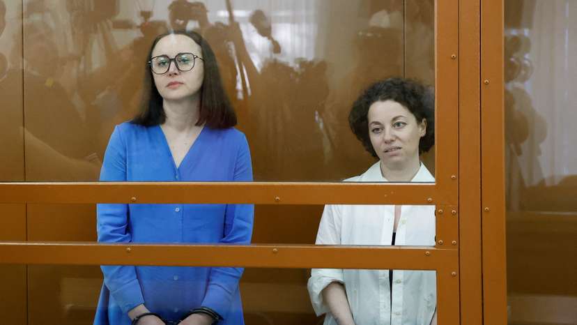 Two leading Russian theatre figures accused of justifying terrorism appear in Moscow court