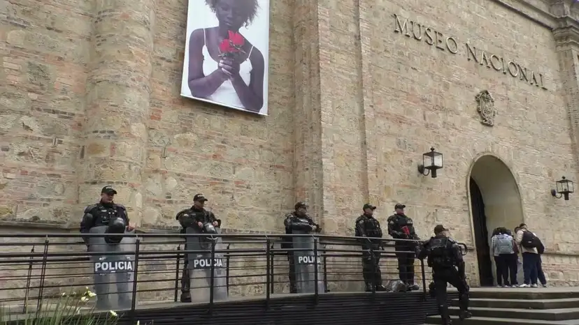 Riot Police Deployed Over Colombia Museum Controversy