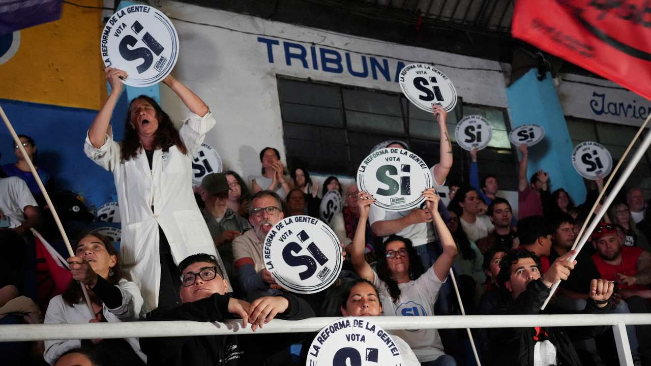FILE PHOTO: Supporters of a referendum that seeks to push back retirement age from 65 to 60 attend a closing rally in Montevideo