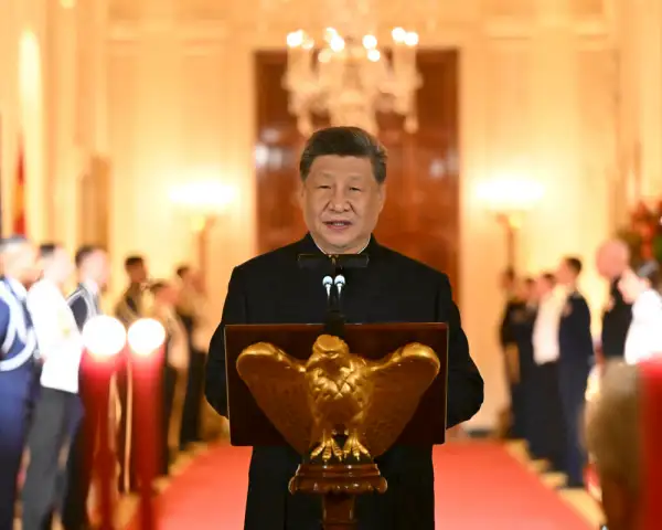 Chinese president Xi Jinping gives a speech at the White House