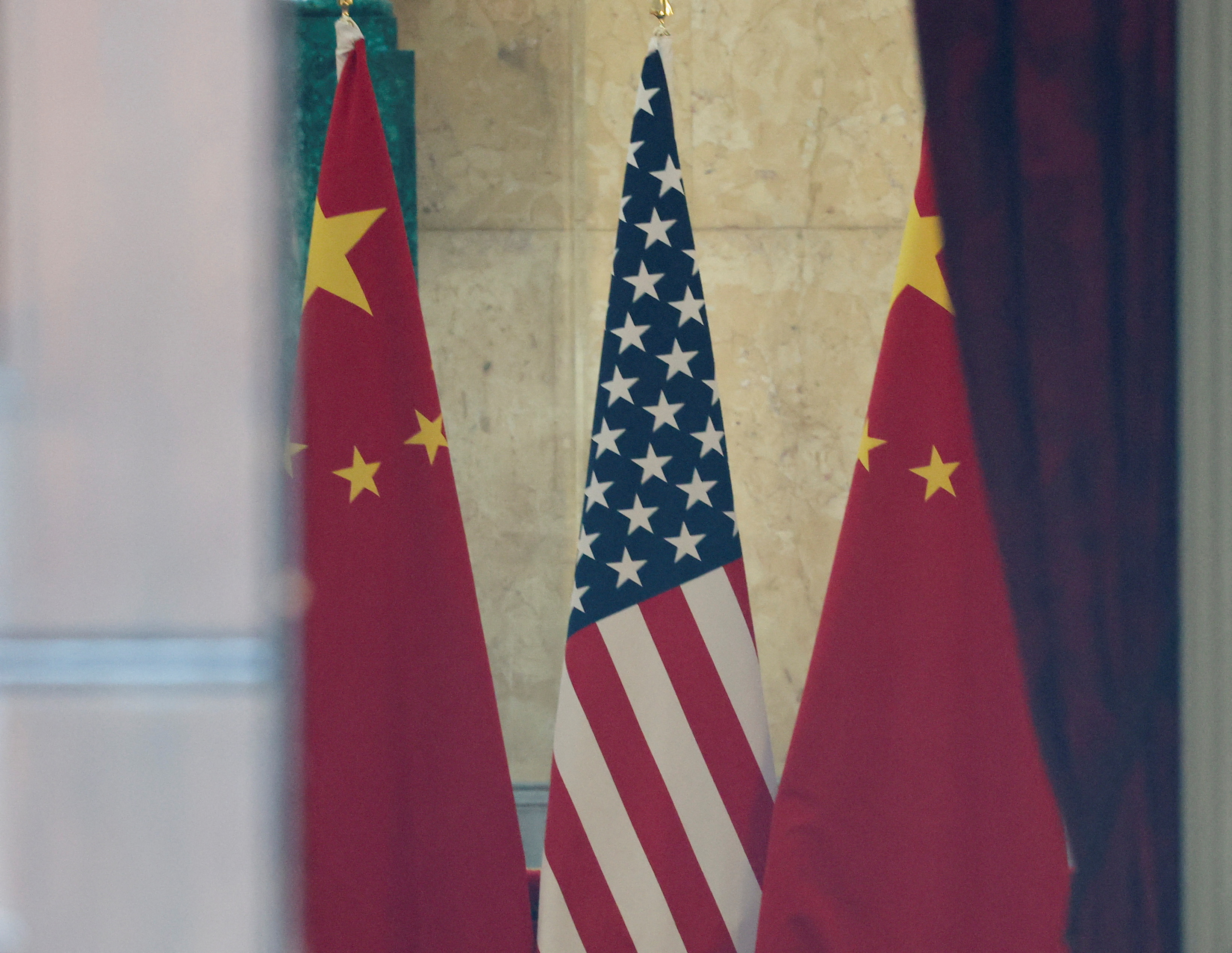 Trade talks between the U.S. and China, in London