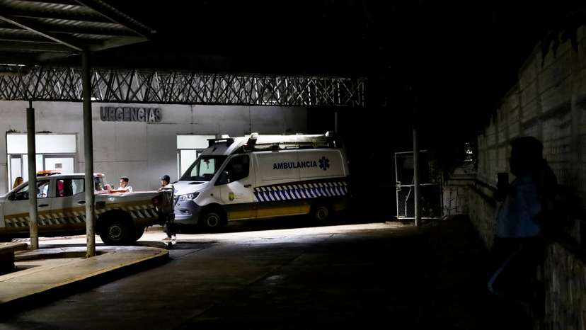 Several migrants died after Mexican soldiers fire on pick-up truck