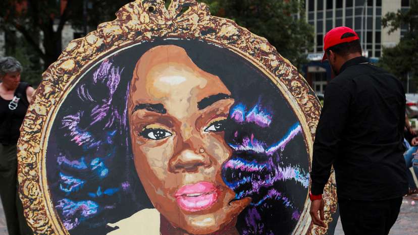 Four current and former Louisville police officers arrested over 2020 shooting of Breonna Taylor