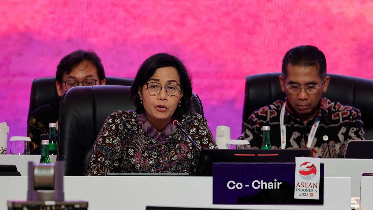 The 10th ASEAN finance ministers and central bank governors meeting in Jakarta