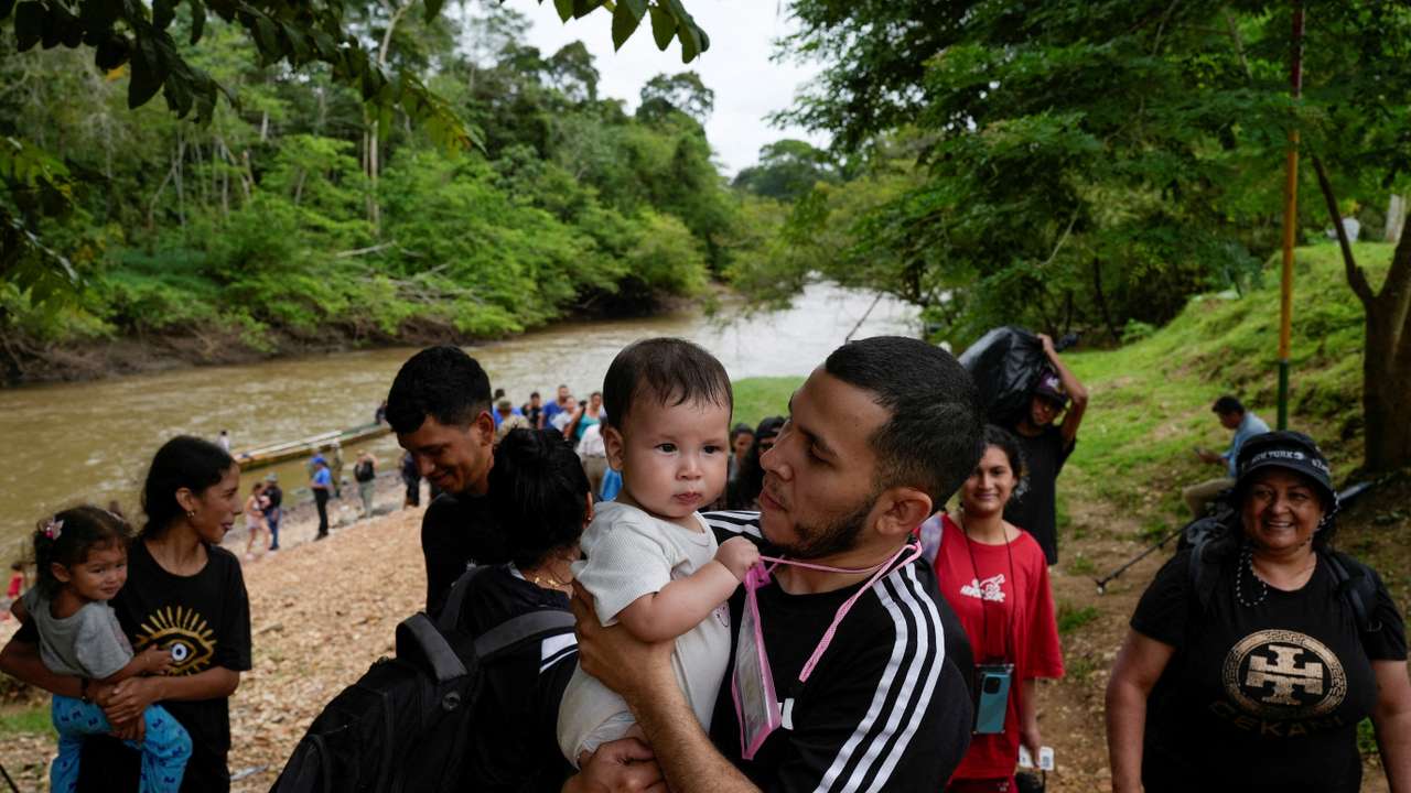 FILE PHOTO: Migrants arrive to the migrant reception center, in Lajas Blancas
