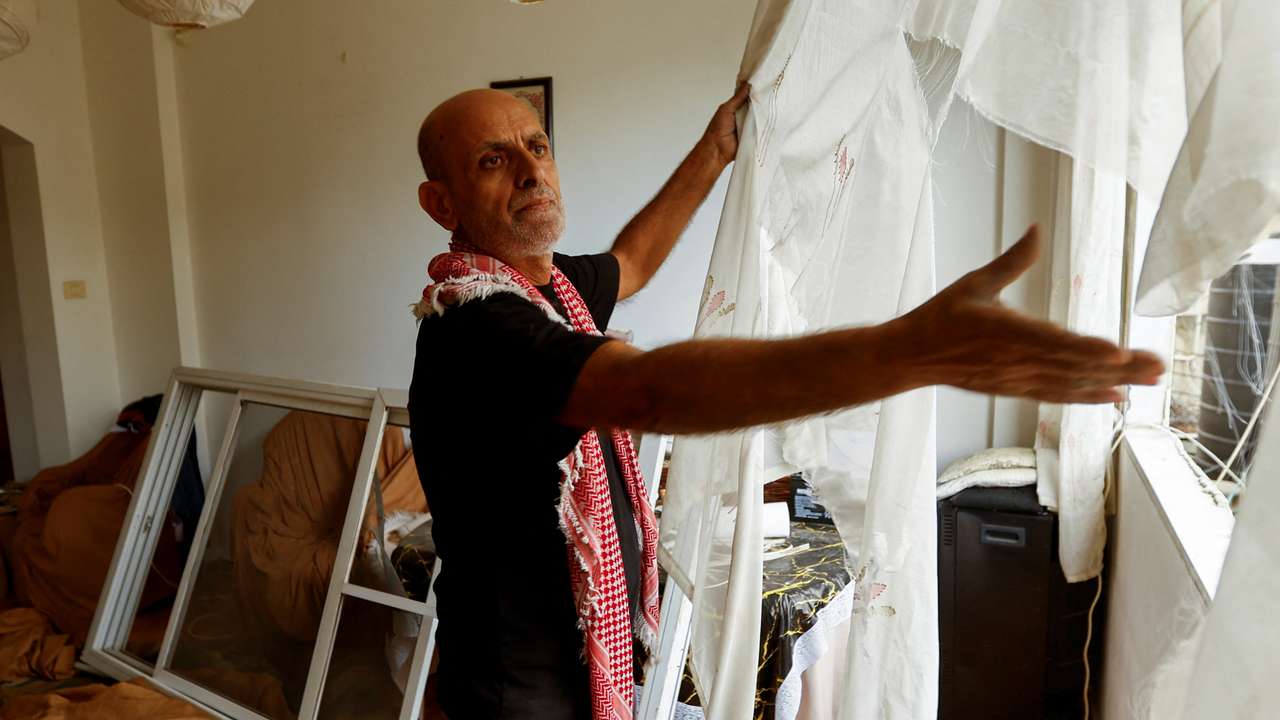 “My soul is attached to this homeland” says Gazan with Polish citizenship who refuses to leave
