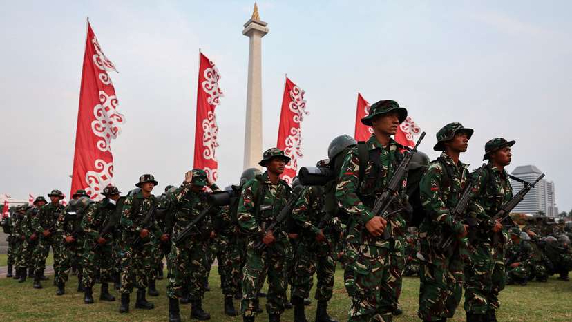 Security tightened amid the widespread protests against parliament in Jakarta