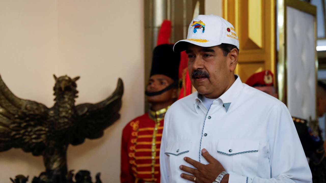 Venezuelan President Maduro meets with Colombian President Petro in Caracas