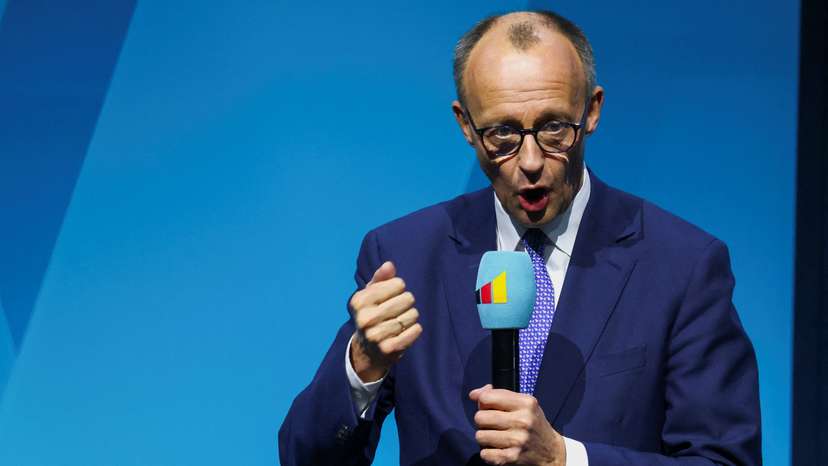 German opposition leader Merz campaigns