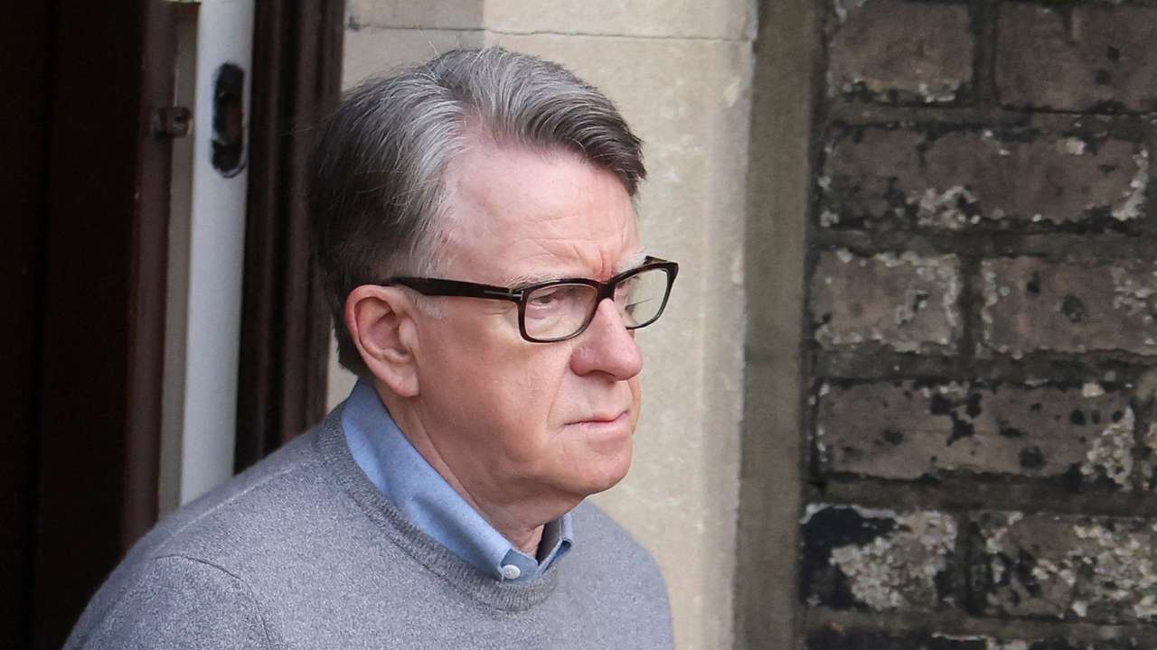 UK government agrees framework on publishing Mandelson vetting documents