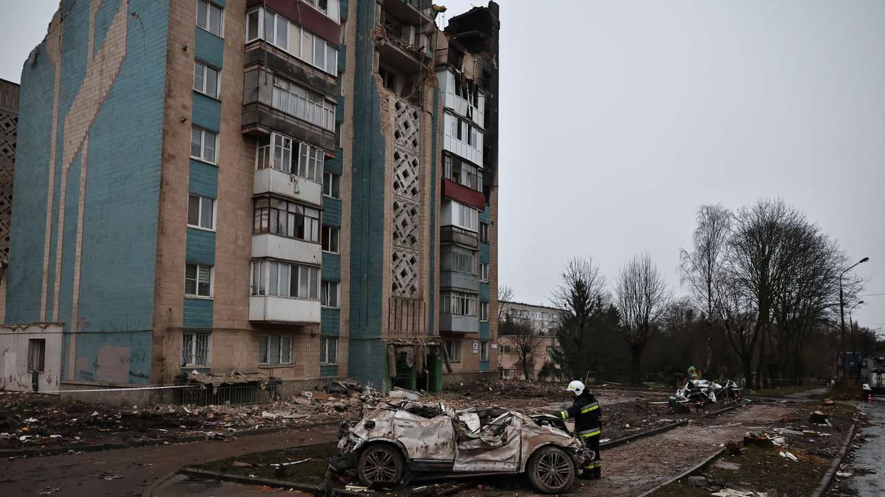 Aftermath of a Russian missile attack on an apartment building, in Ternopil