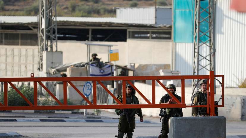 Palestinians clash with Israeli troops after settlers' attack in Deir Sharaf